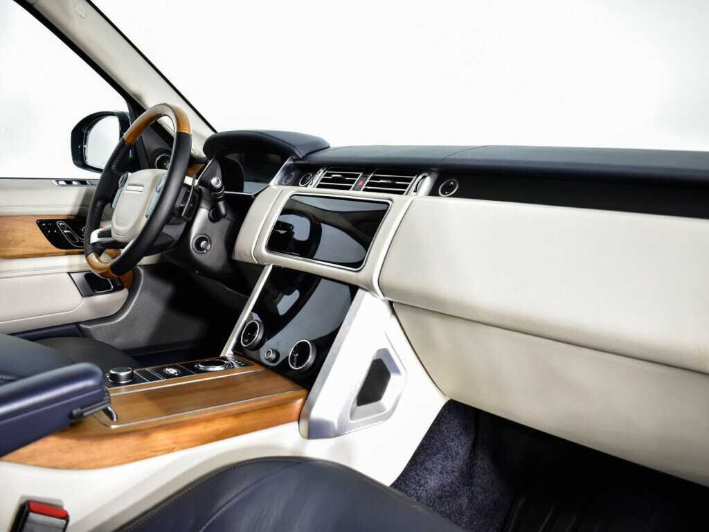 Land Rover Range Rover 2018 года с пробегом. Фото: #8