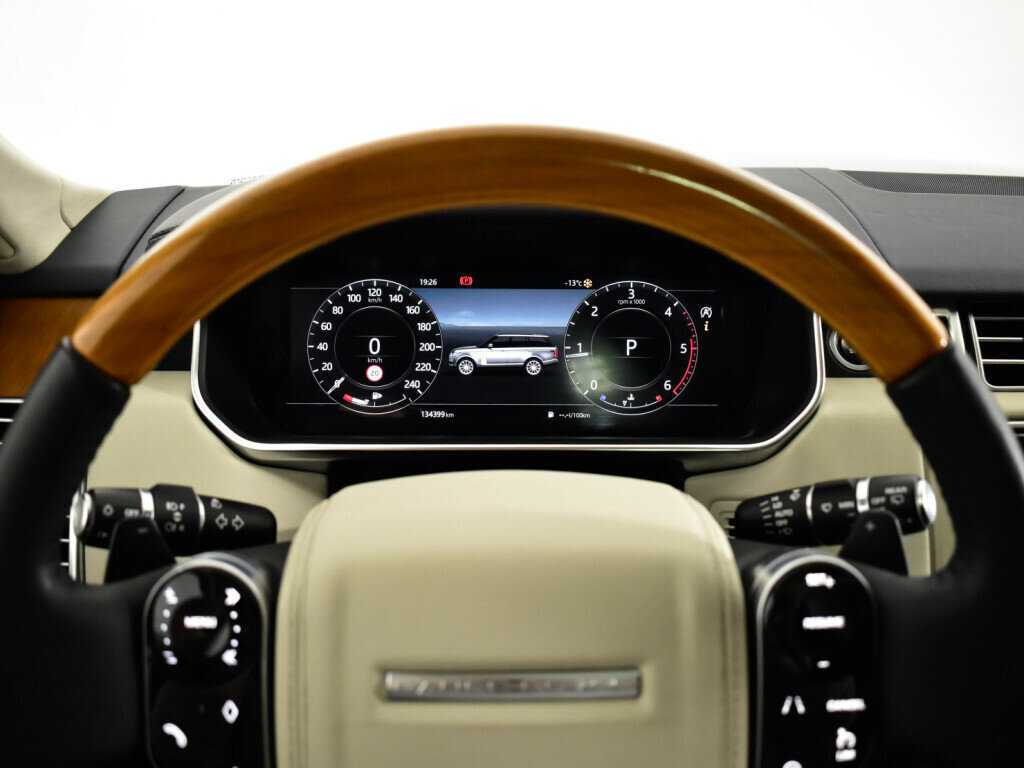 Land Rover Range Rover 2018 года с пробегом. Фото: #10
