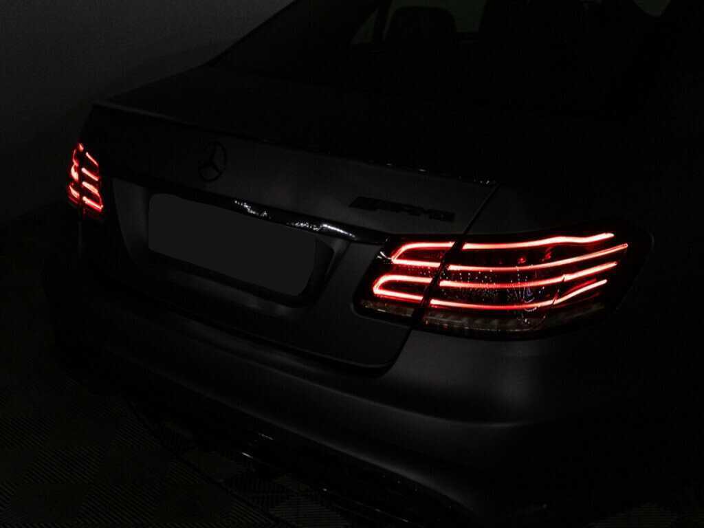 Mercedes-Benz E-Класс AMG 2014 года с пробегом. Фото: #33