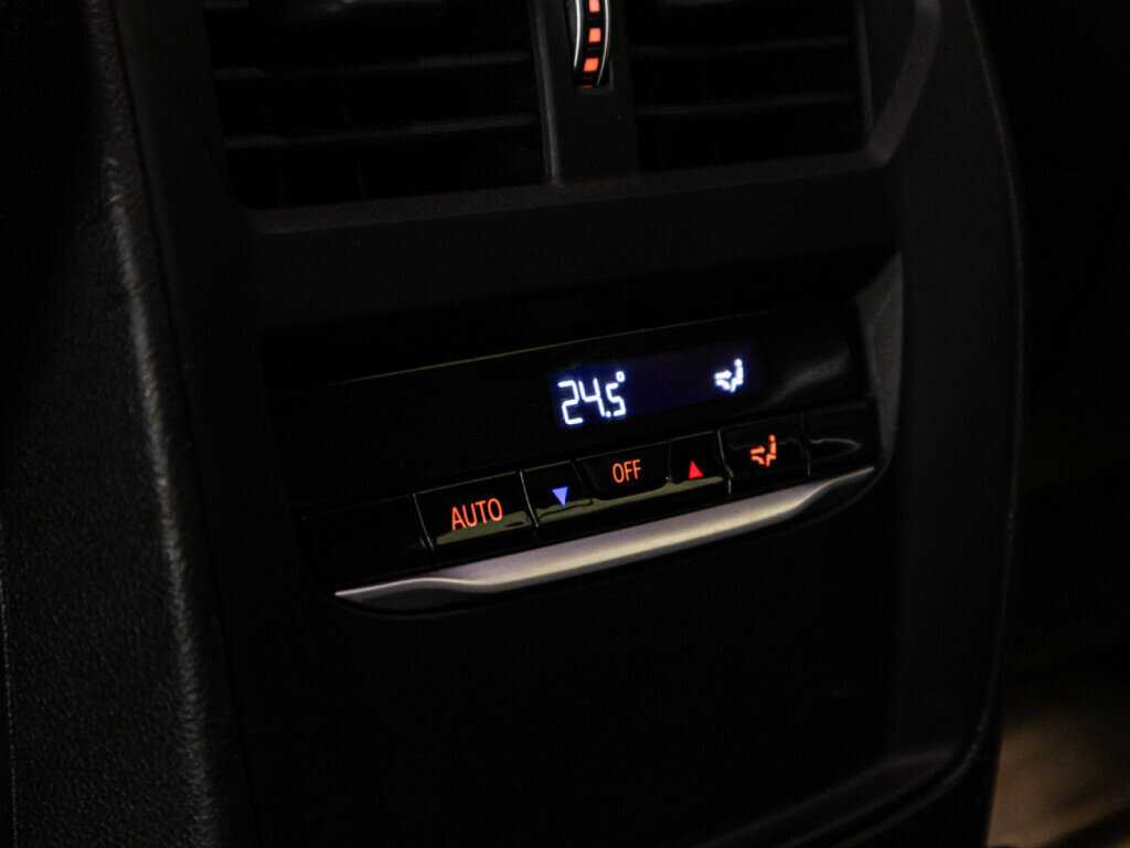 BMW 3 серии 2019 года с пробегом. Фото: #17