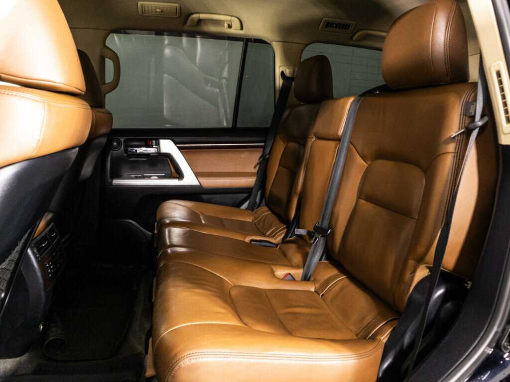 Toyota Land Cruiser 2014 года с пробегом. Фото: #9