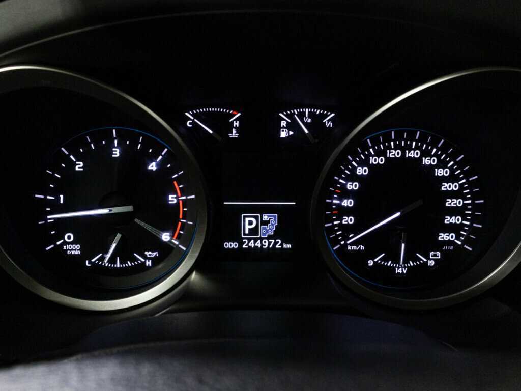 Toyota Land Cruiser 2014 года с пробегом. Фото: #11