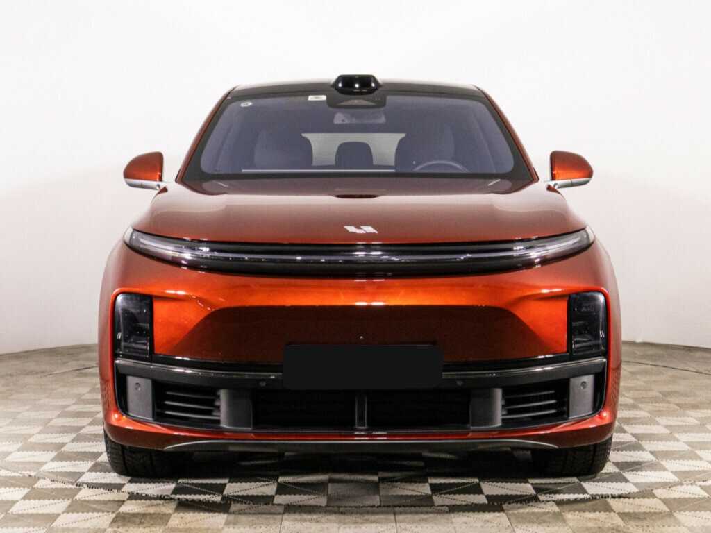 LiXiang L7 2023 года с пробегом. Фото: #1