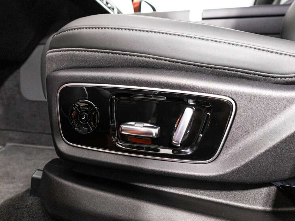 LiXiang L7 2023 года с пробегом. Фото: #18