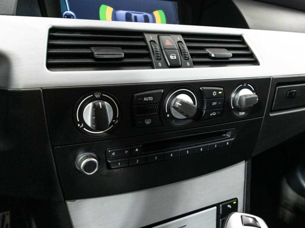 BMW 5 серии 2009 года с пробегом. Фото: #15