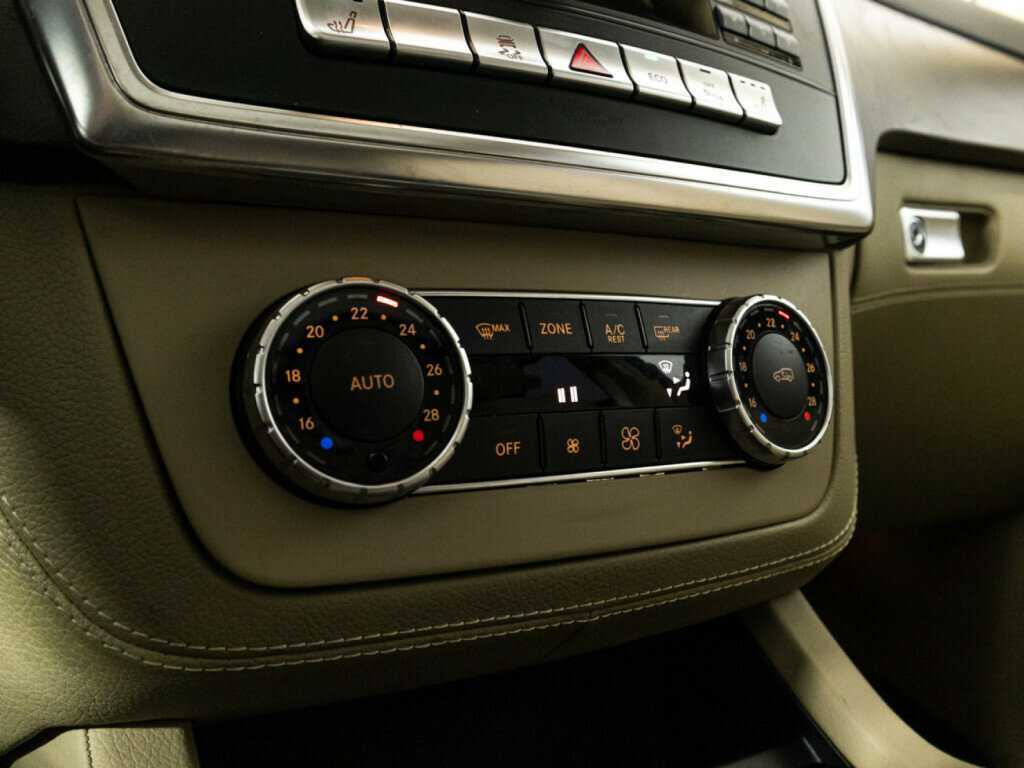 Mercedes-Benz M-Класс 2015 года с пробегом. Фото: #15