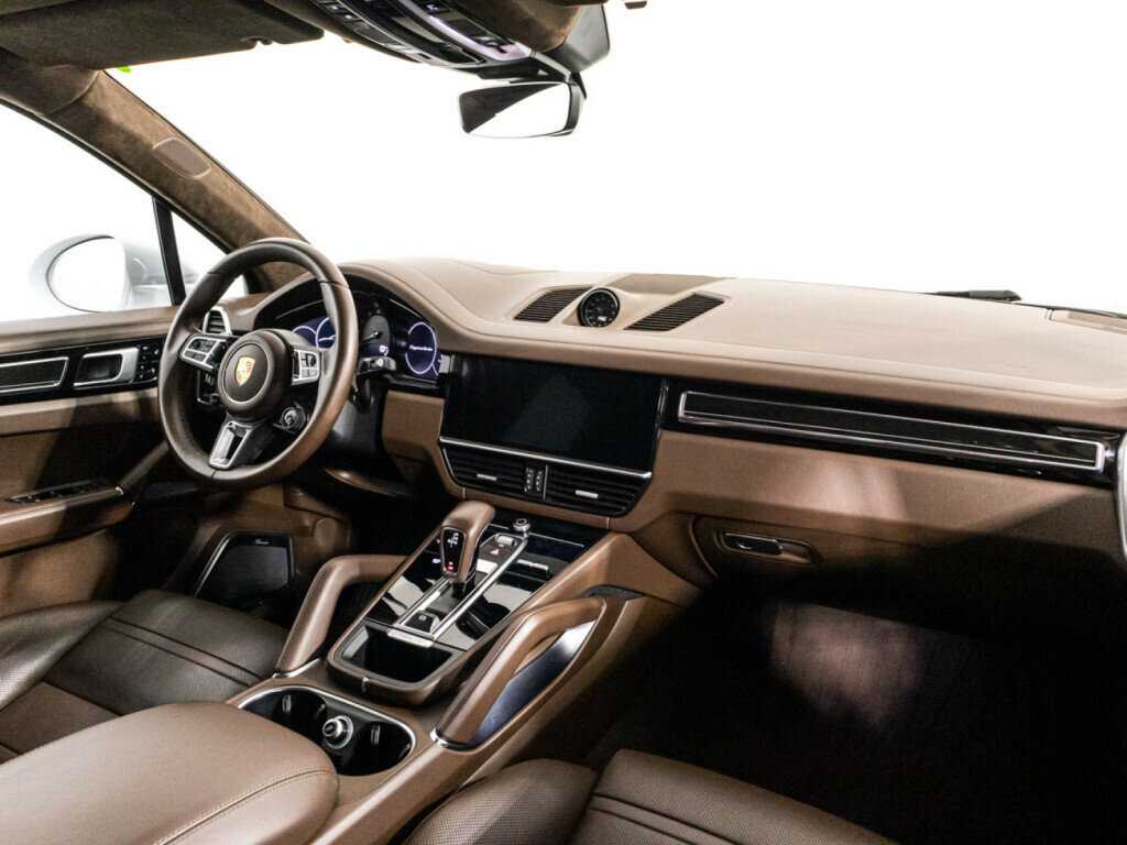 Porsche Cayenne 2018 года с пробегом. Фото: #7