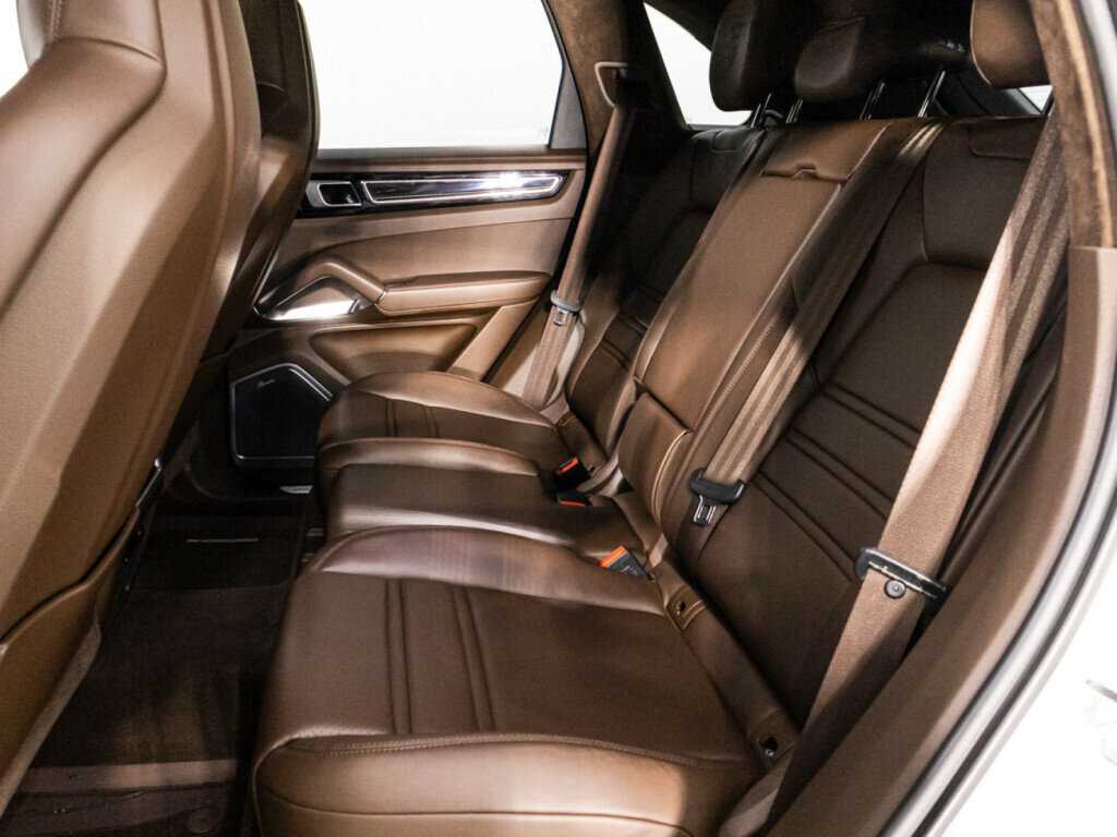 Porsche Cayenne 2018 года с пробегом. Фото: #8