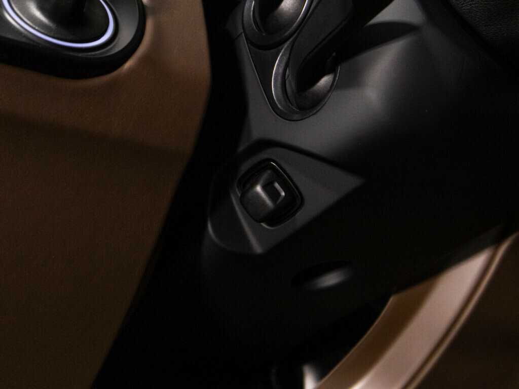 Porsche Cayenne 2018 года с пробегом. Фото: #18