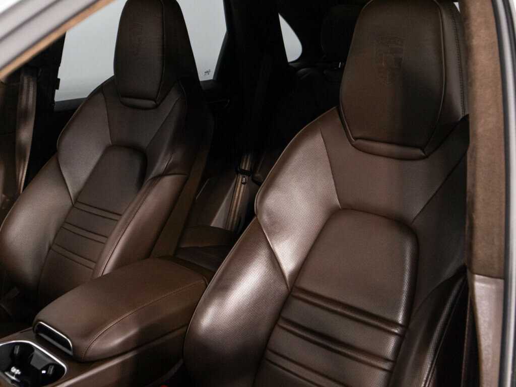 Porsche Cayenne 2018 года с пробегом. Фото: #24