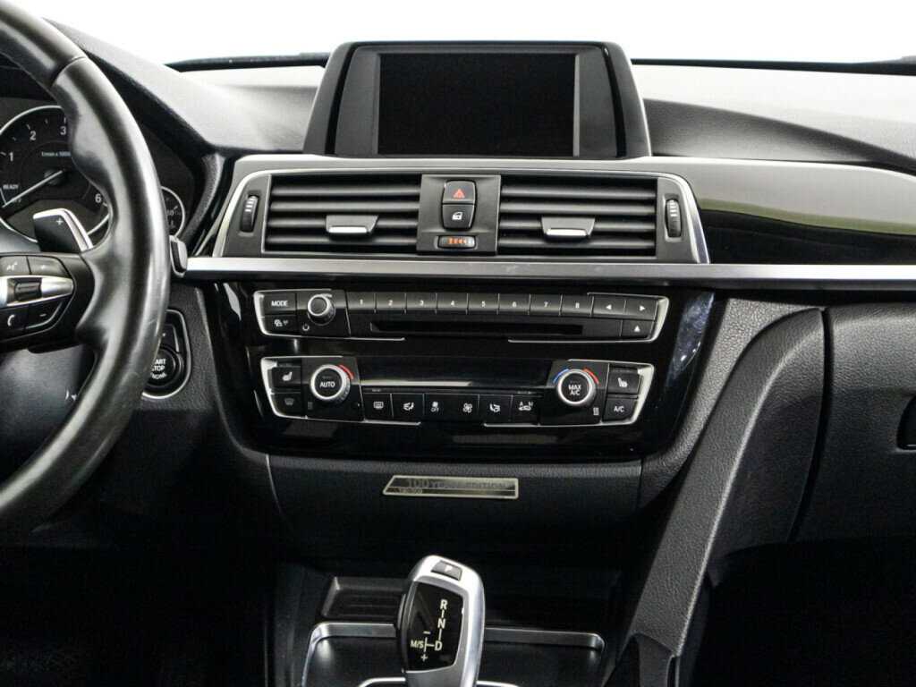 BMW 3 серии 2016 года с пробегом. Фото: #13