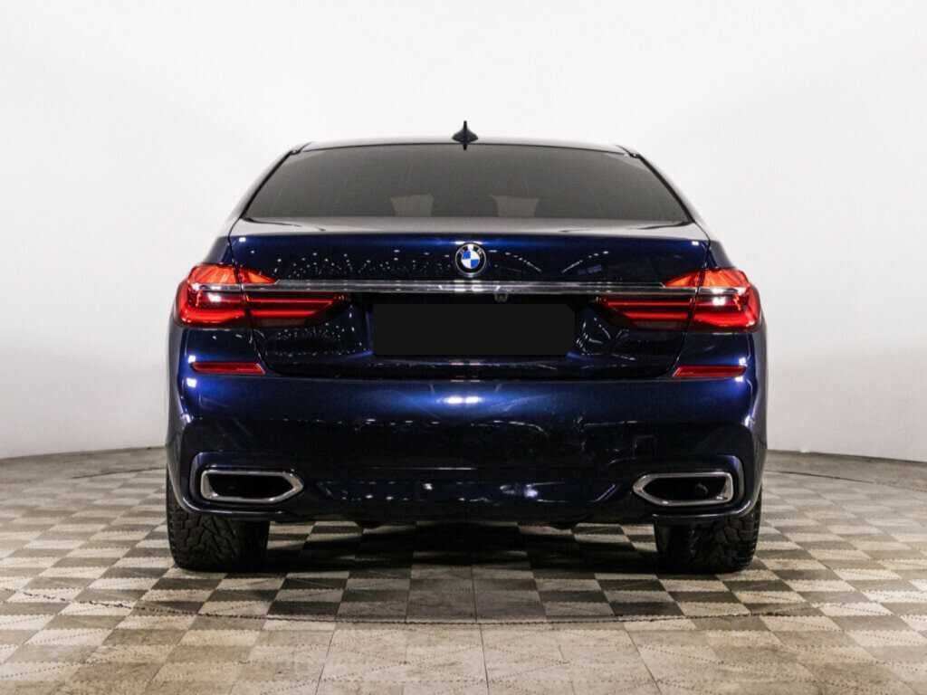 BMW 7 серии 2016 года с пробегом. Фото: #4