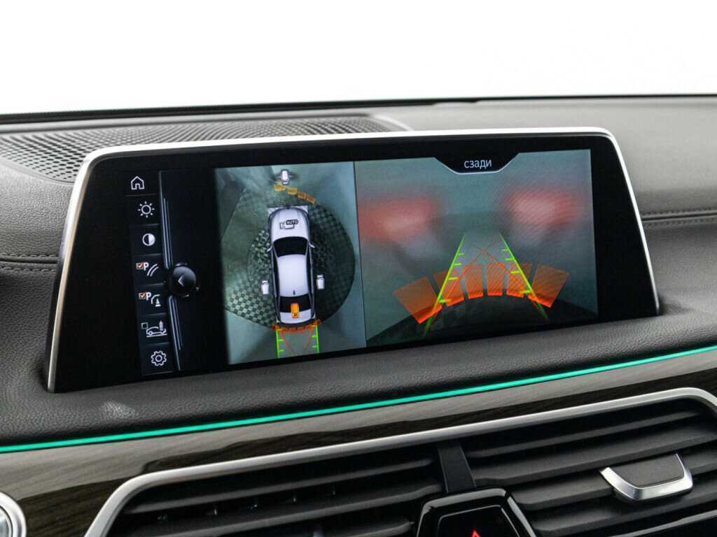 BMW 7 серии 2016 года с пробегом. Фото: #16