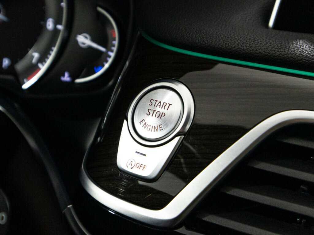 BMW 7 серии 2016 года с пробегом. Фото: #20