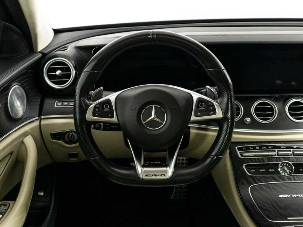 Mercedes-Benz E-Класс AMG 2018 года с пробегом. Фото: #21