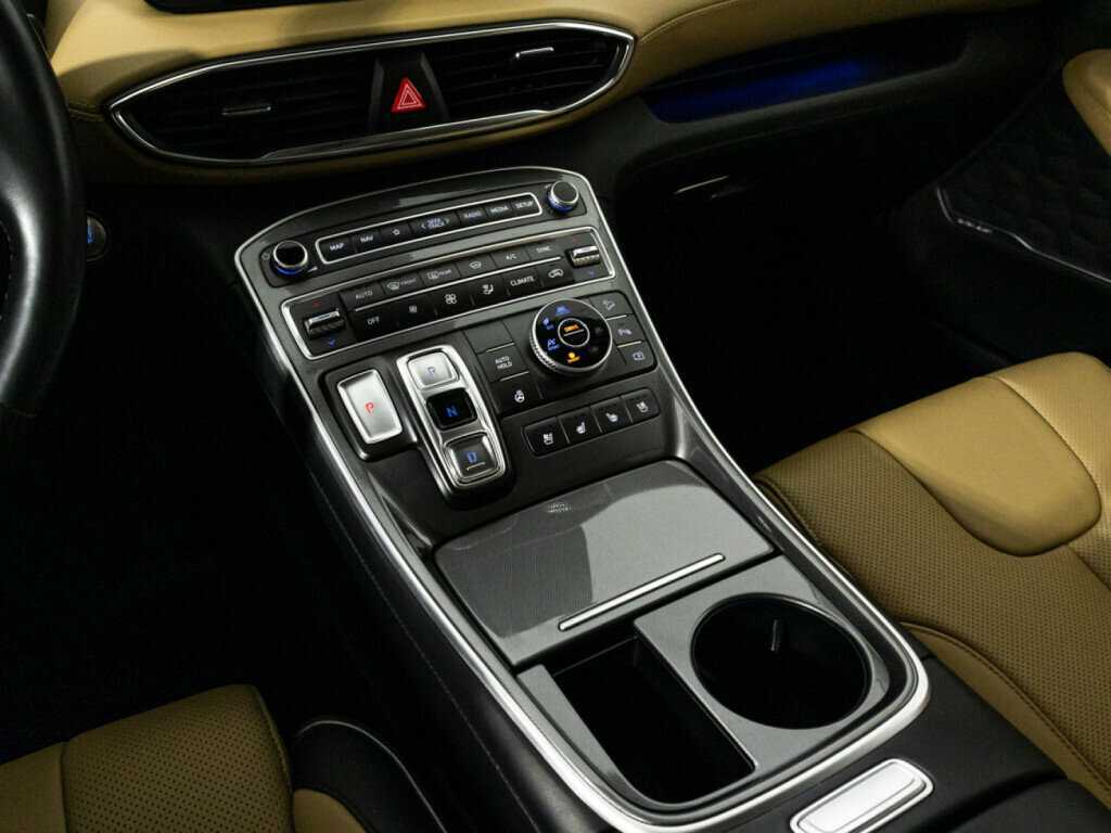 Hyundai Santa Fe 2021 года с пробегом. Фото: #16