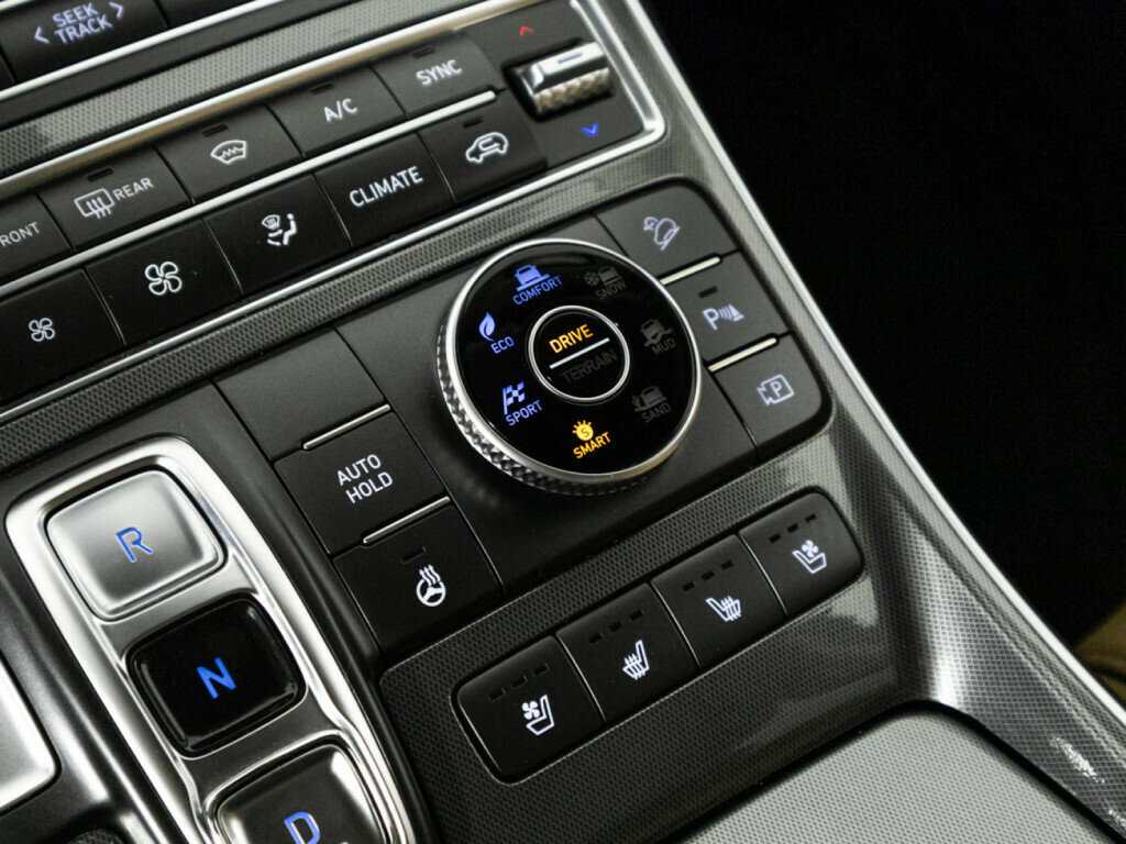 Hyundai Santa Fe 2021 года с пробегом. Фото: #17