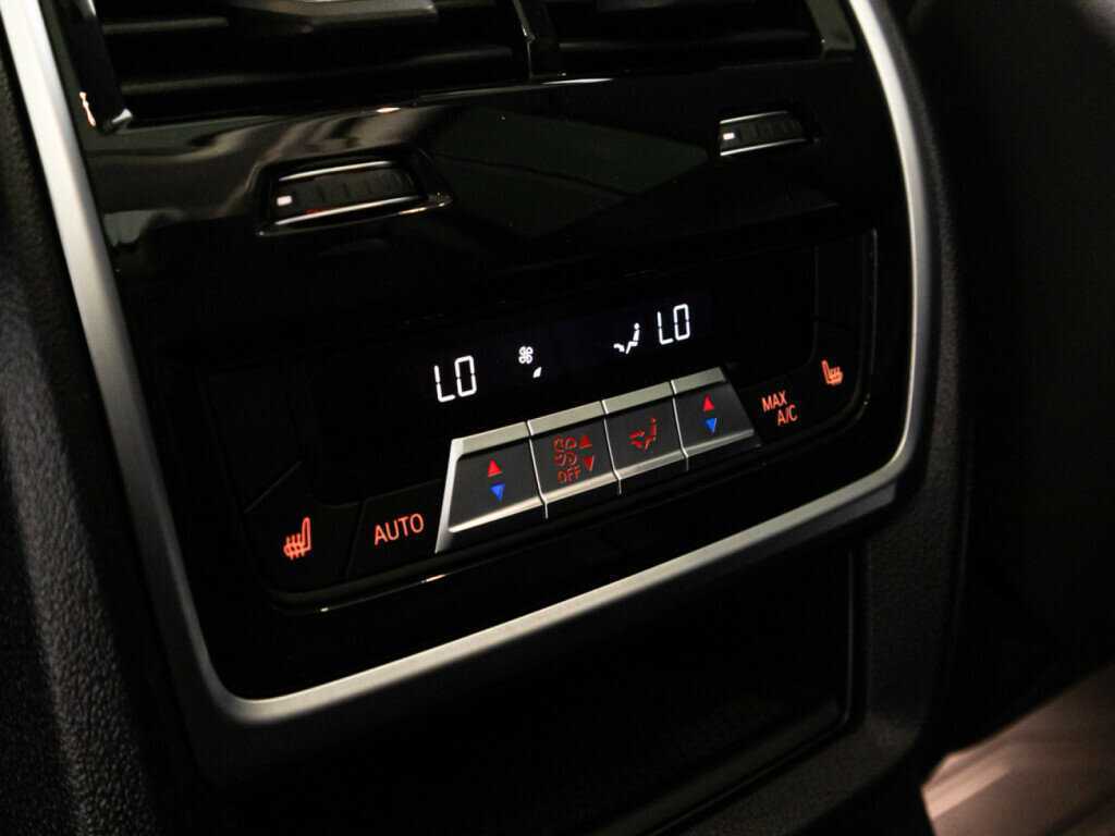 BMW X7 2020 года с пробегом. Фото: #28