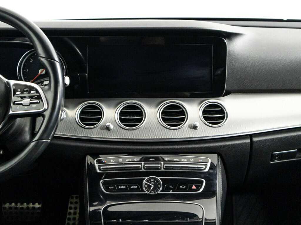 Mercedes-Benz E-Класс 2018 года с пробегом. Фото: #13