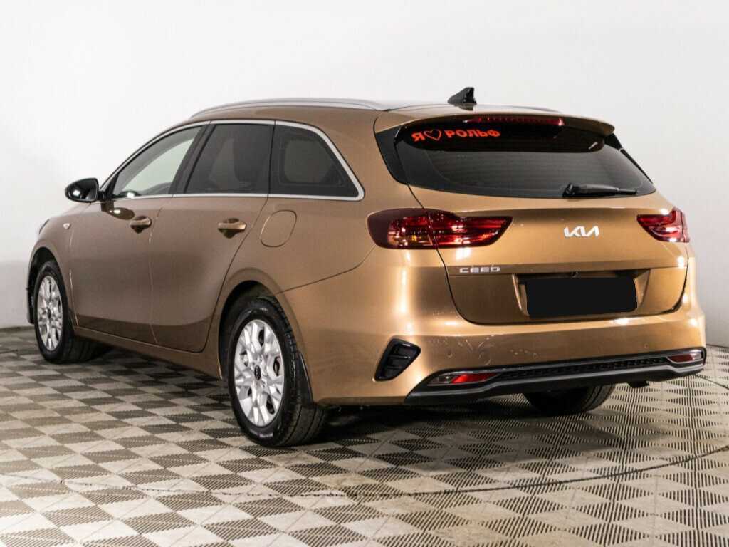 Kia Ceed 2021 года с пробегом. Фото: #6