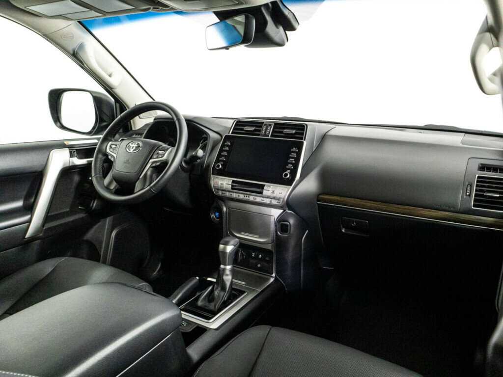 Toyota Land Cruiser Prado 2022 года с пробегом. Фото: #8