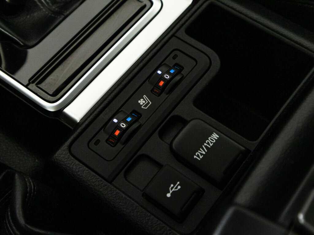 Toyota Land Cruiser Prado 2022 года с пробегом. Фото: #17