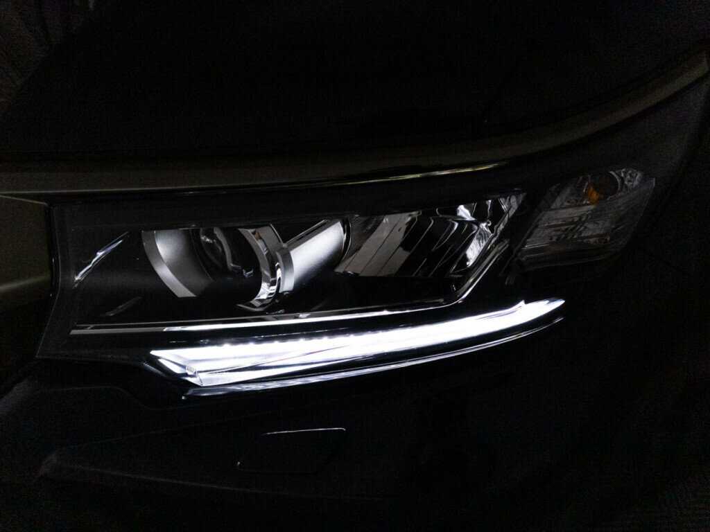 Toyota Land Cruiser Prado 2022 года с пробегом. Фото: #28