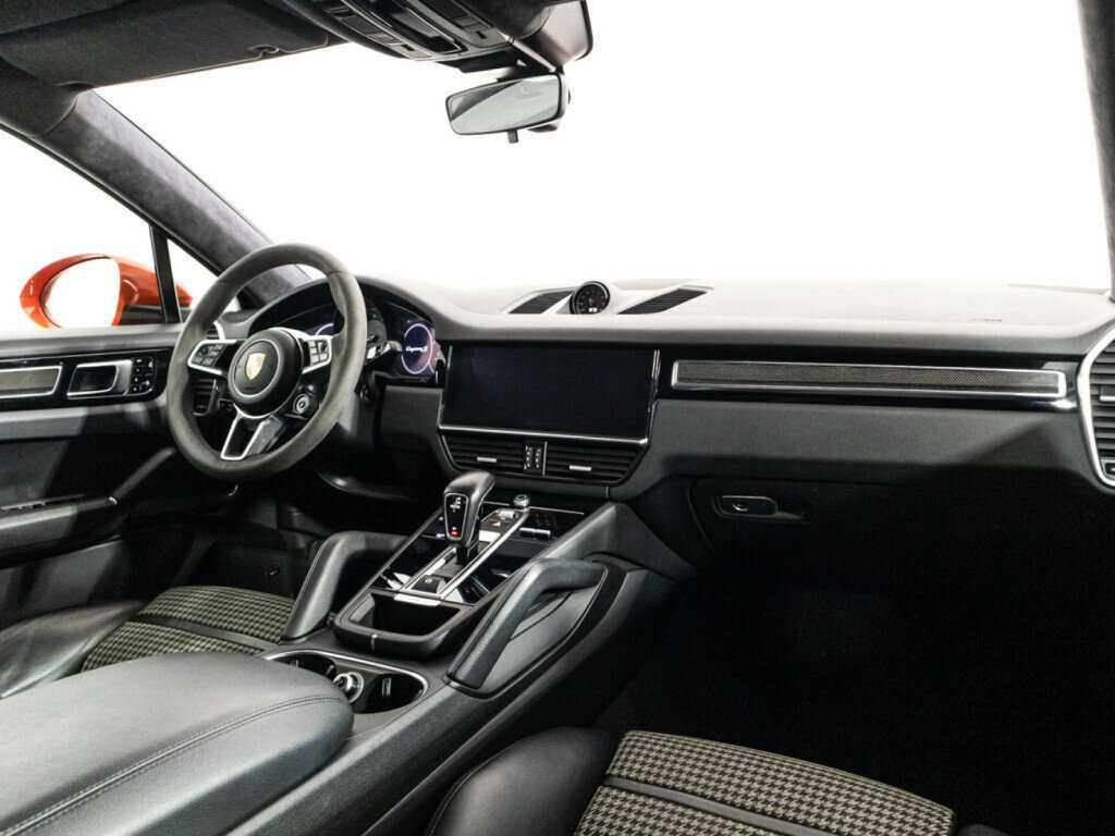 Porsche Cayenne 2019 года с пробегом. Фото: #8