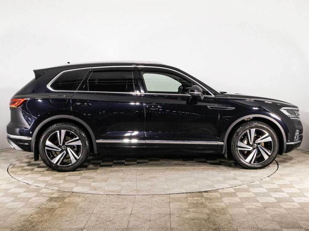 Volkswagen Touareg 2022 года с пробегом. Фото: #3