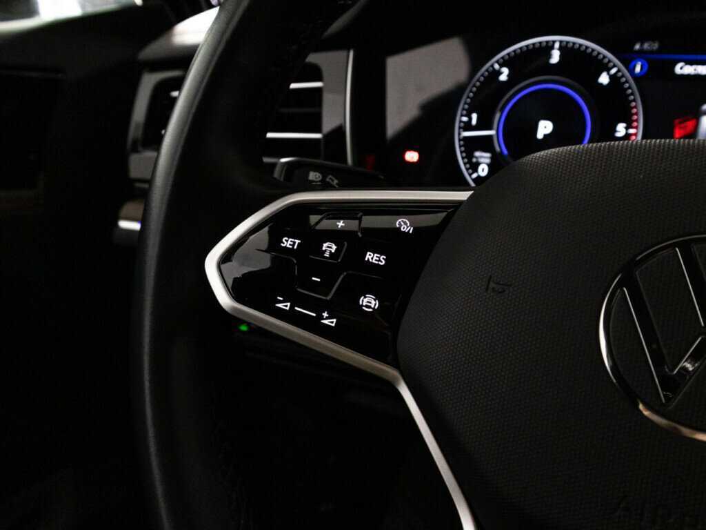 Volkswagen Touareg 2022 года с пробегом. Фото: #20