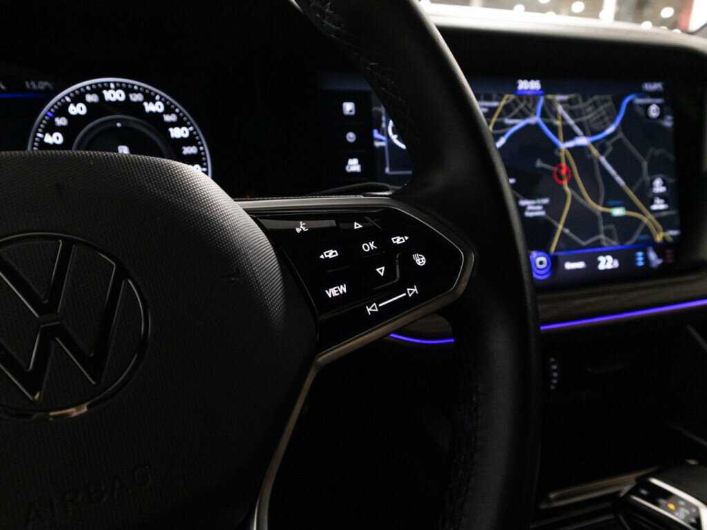 Volkswagen Touareg 2022 года с пробегом. Фото: #21