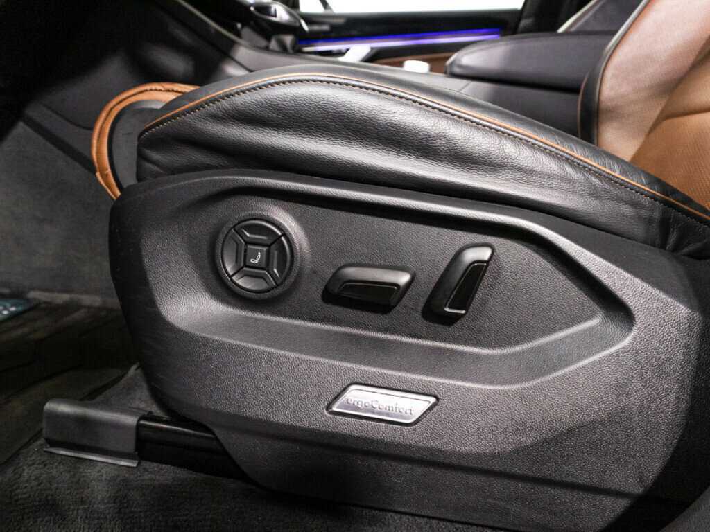 Volkswagen Touareg 2022 года с пробегом. Фото: #22