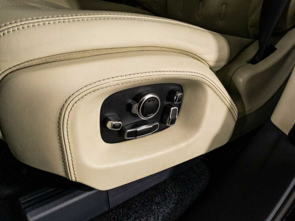 Land Rover Range Rover 2017 года с пробегом. Фото: #17