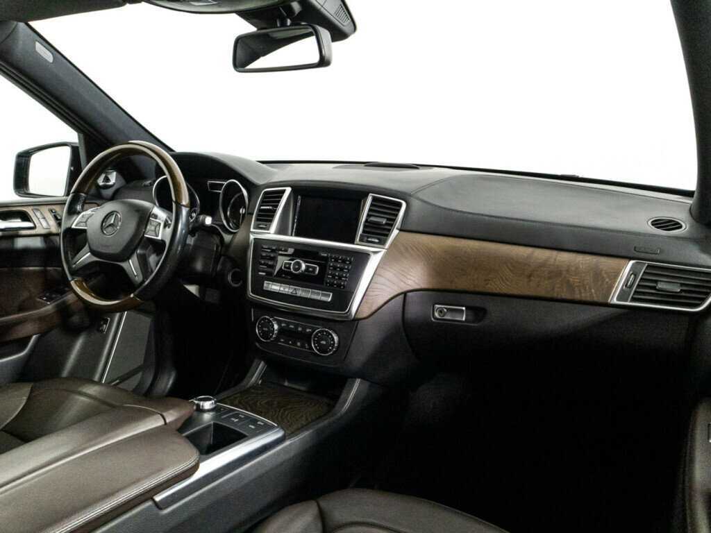 Mercedes-Benz GL-Класс 2015 года с пробегом. Фото: #6