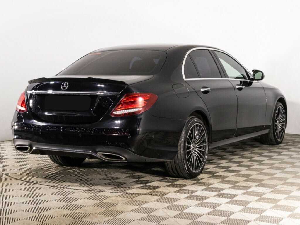 Mercedes-Benz E-Класс 2019 года с пробегом. Фото: #4