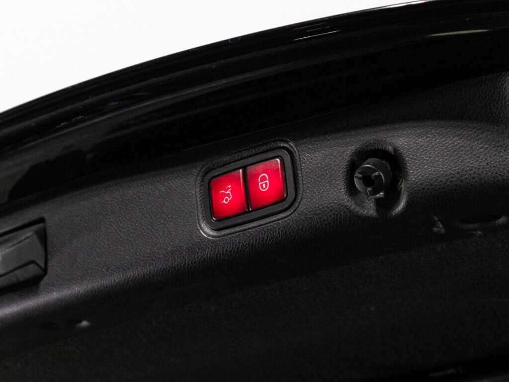 Mercedes-Benz E-Класс 2019 года с пробегом. Фото: #14