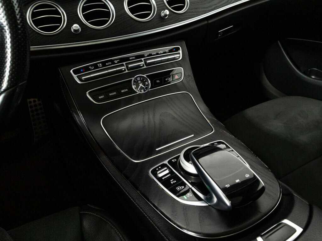 Mercedes-Benz E-Класс 2019 года с пробегом. Фото: #16