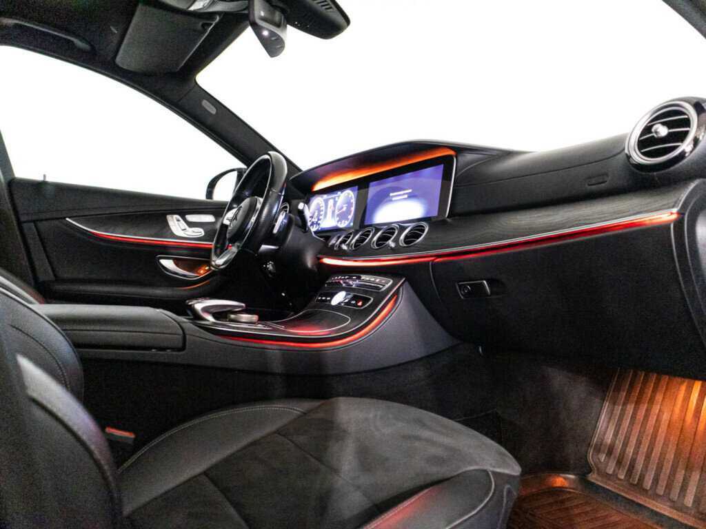 Mercedes-Benz E-Класс 2019 года с пробегом. Фото: #23