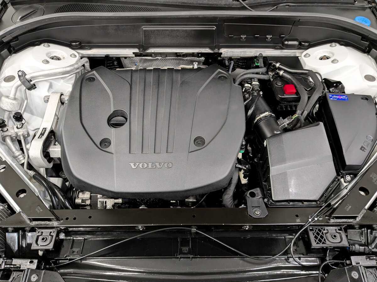 Volvo XC60 2021 года с пробегом. Фото: #8