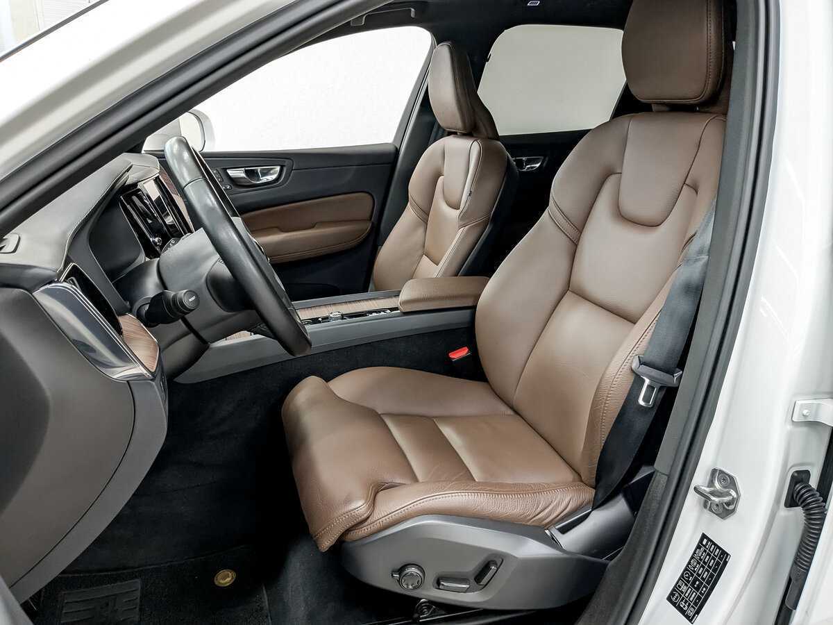 Volvo XC60 2021 года с пробегом. Фото: #17