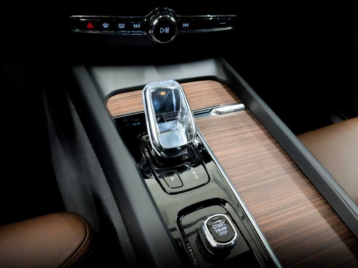 Volvo XC60 2021 года с пробегом. Фото: #22