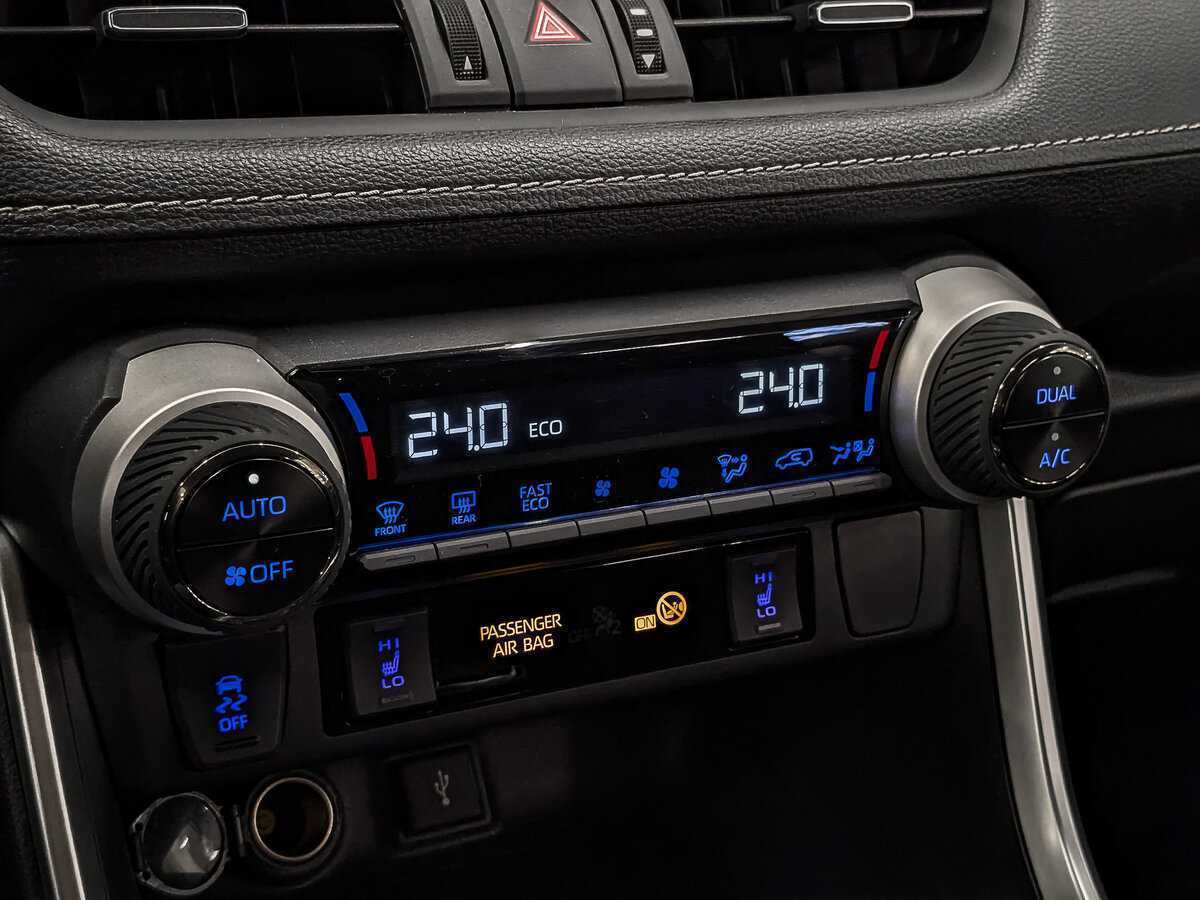 Toyota RAV4 2022 года с пробегом. Фото: #20