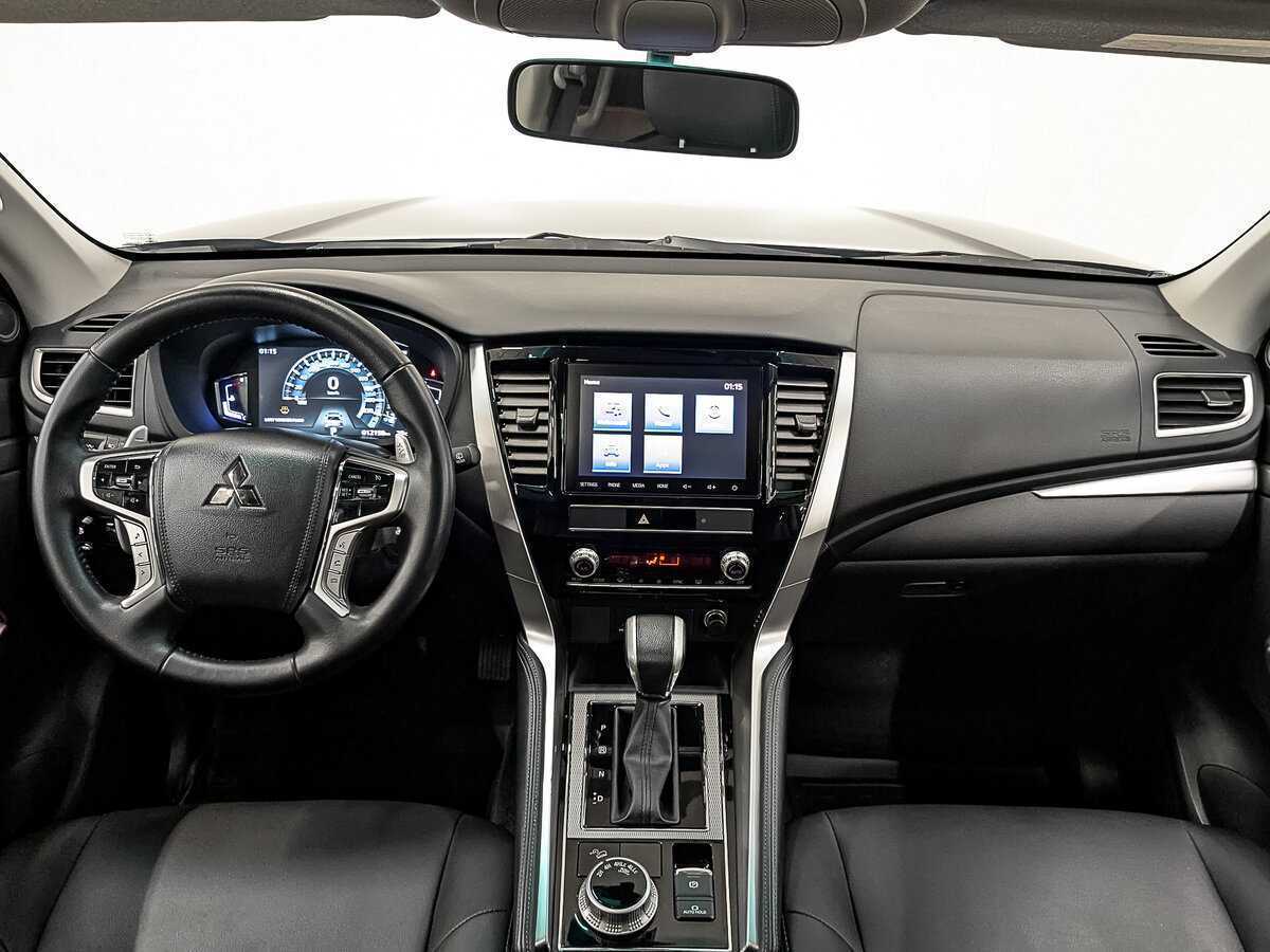 Mitsubishi Montero Sport 2021 года с пробегом. Фото: #11