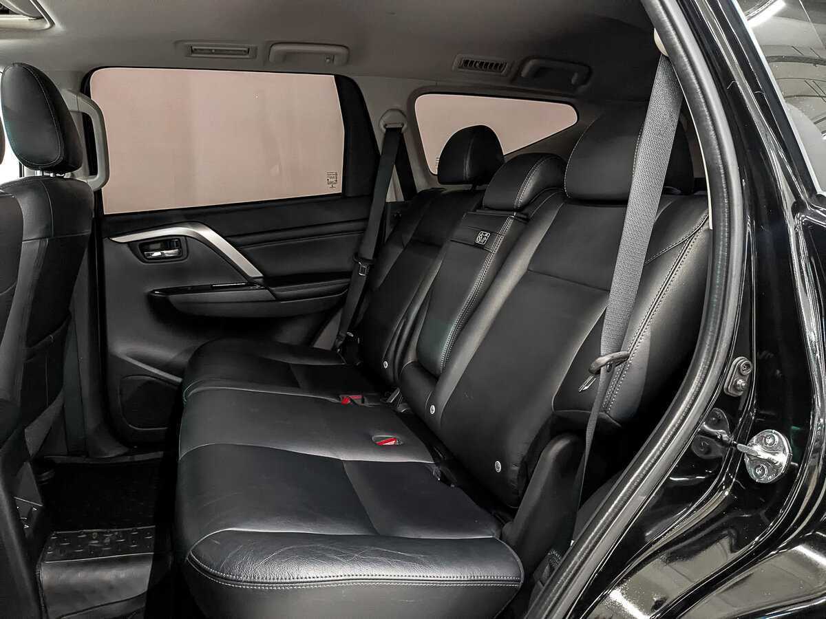 Mitsubishi Montero Sport 2021 года с пробегом. Фото: #15