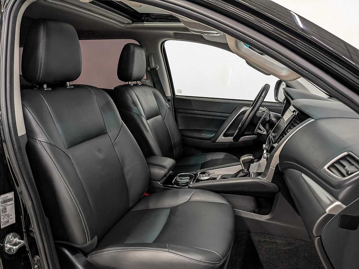 Mitsubishi Montero Sport 2021 года с пробегом. Фото: #21