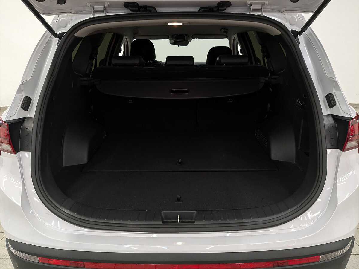 Hyundai Santa Fe 2022 года с пробегом. Фото: #9