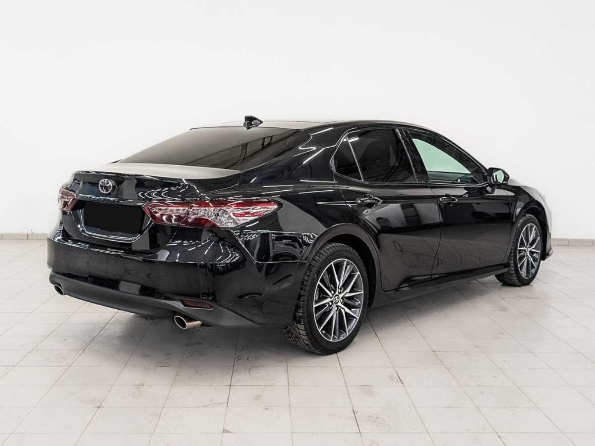 Toyota Camry 2023 года с пробегом. Фото: #4
