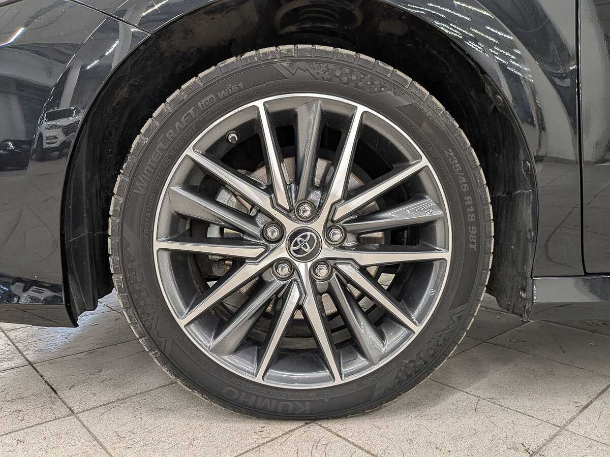 Toyota Camry 2023 года с пробегом. Фото: #11