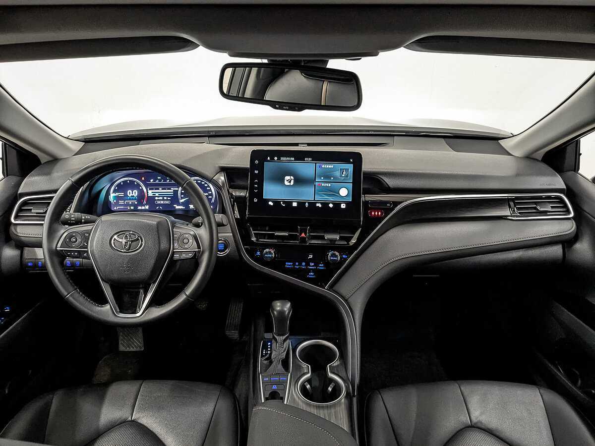 Toyota Camry 2023 года с пробегом. Фото: #13