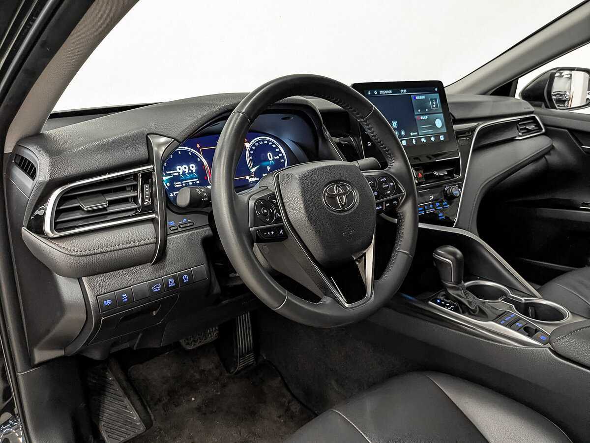 Toyota Camry 2023 года с пробегом. Фото: #14